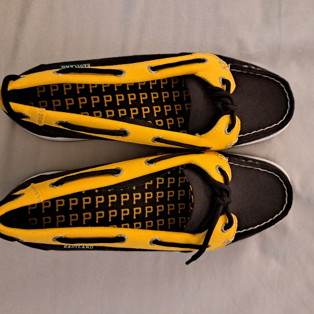 Eastland Pittsburgh Pirates Women's Dock Shoes